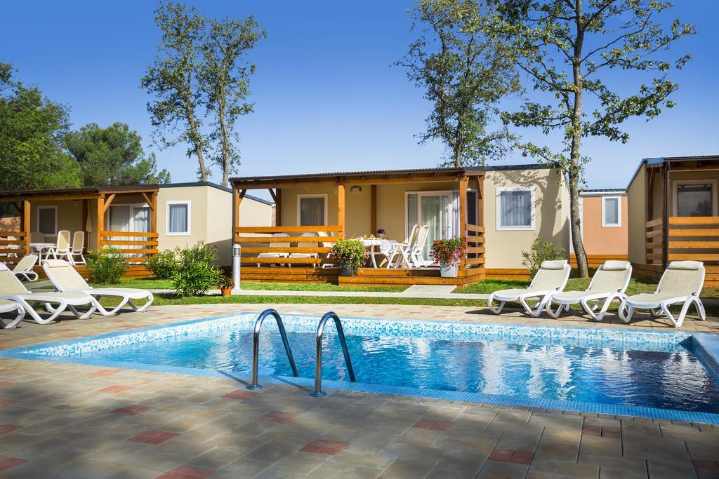 Maistra Camping Valkanela Mobile Homes Funtana Luaran gambar